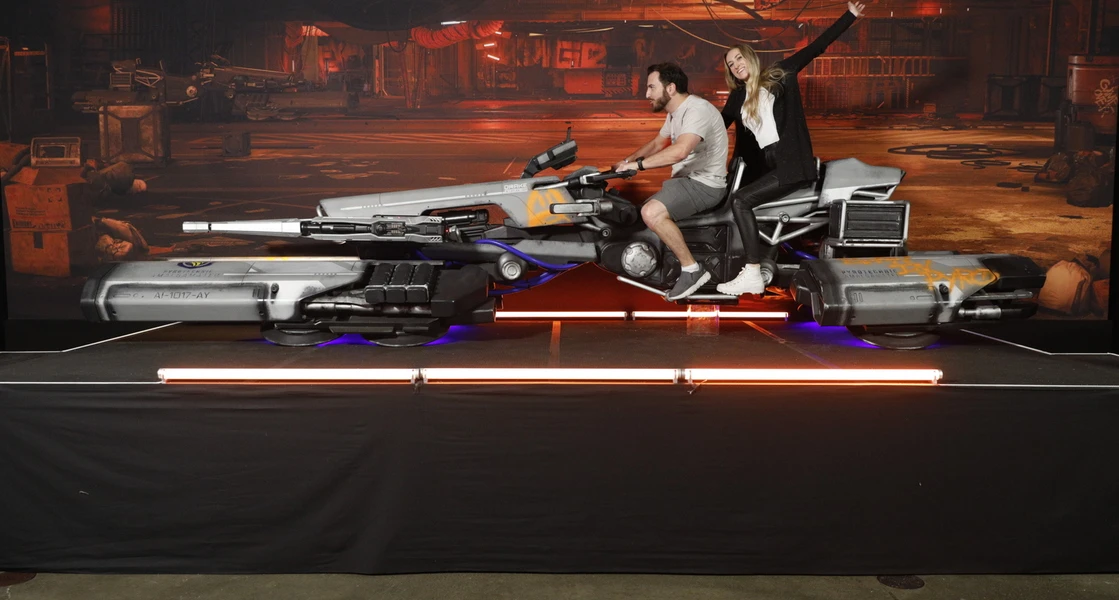 Image for article: CitizenCon 2953 Dragonfly Photos Showcase Star Citizen's Vibrant Community