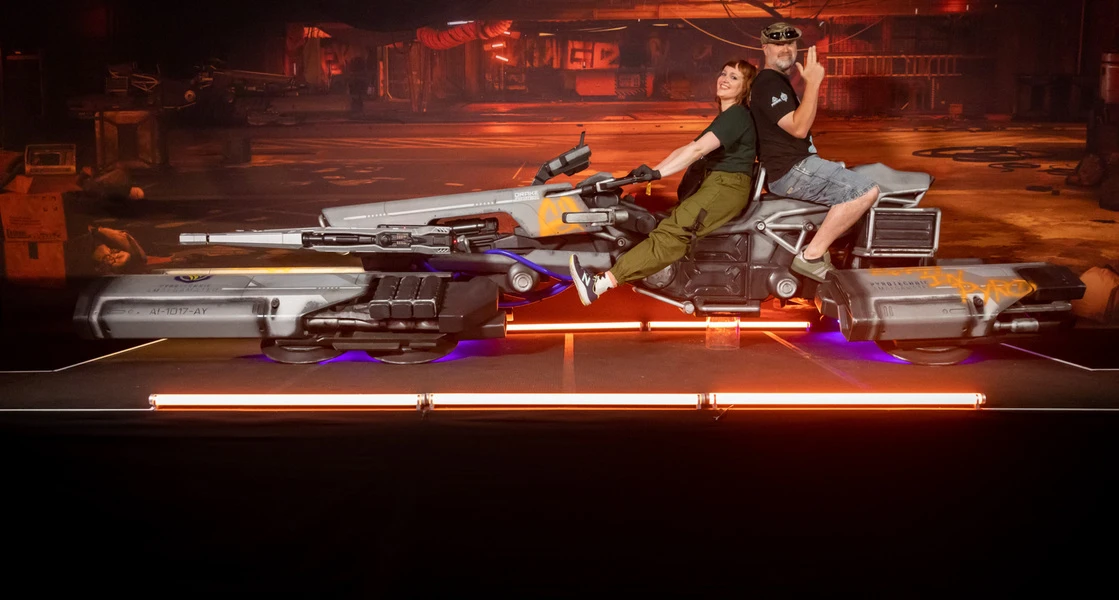 Image for article: CitizenCon 2953 Dragonfly Photo Gallery Highlights Star Citizen's Community Spirit